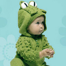 Knitting-project-frog-suit-with-hood-mdn