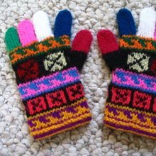 Guatemalan_gloves.0