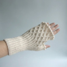 032212_glove_3