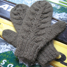 Green_leaf_mittens_009