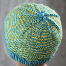 Sunny_stripes_hat_-_small