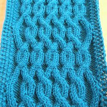 Ariel_scarf_close_3