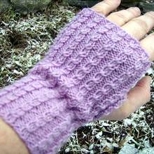 Baby_cables_fingerless_mitts