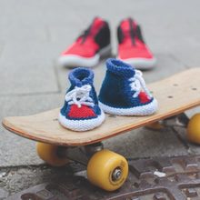 Basketball-shoes-free-knitting-pattern-by-helga-spitz-via-underground-crafter-1-600x900