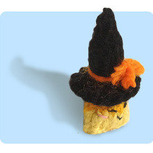 Tiny-witch-hat-5